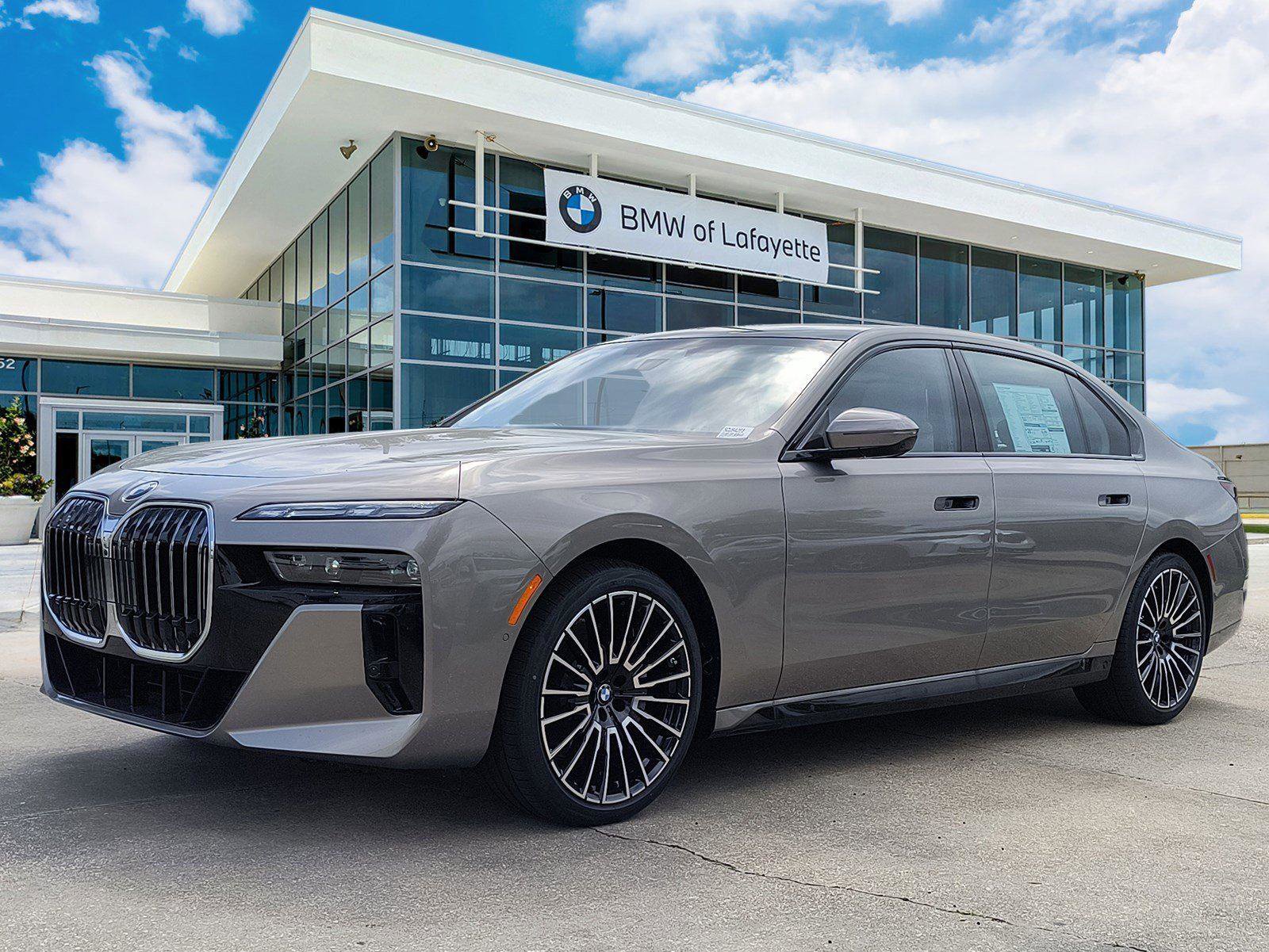 New 2025 BMW 740i w/ Executive Package