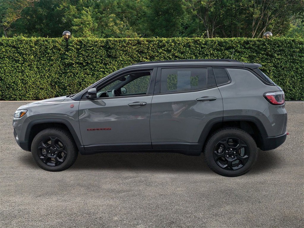 Used 2023 Jeep Compass Trailhawk image 7
