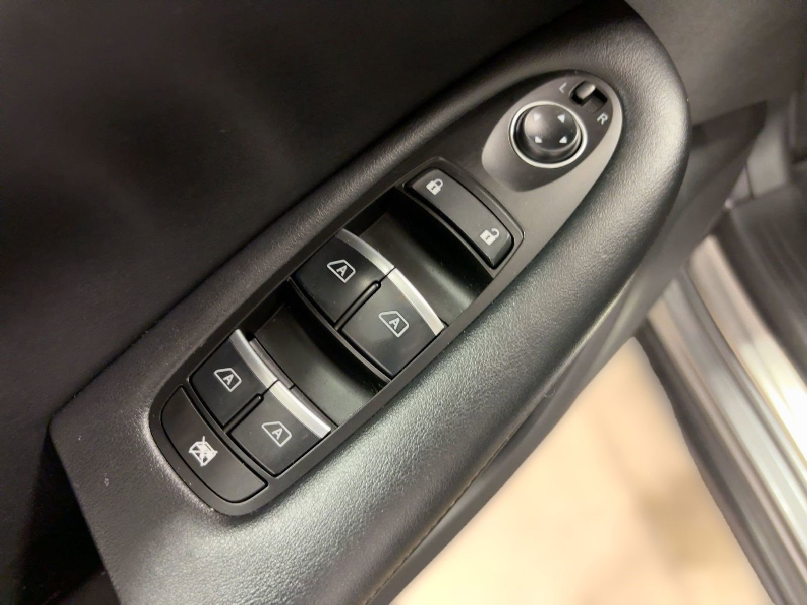 Used 2020 INFINITI QX50 Essential w/ Edition 30 Package image 20