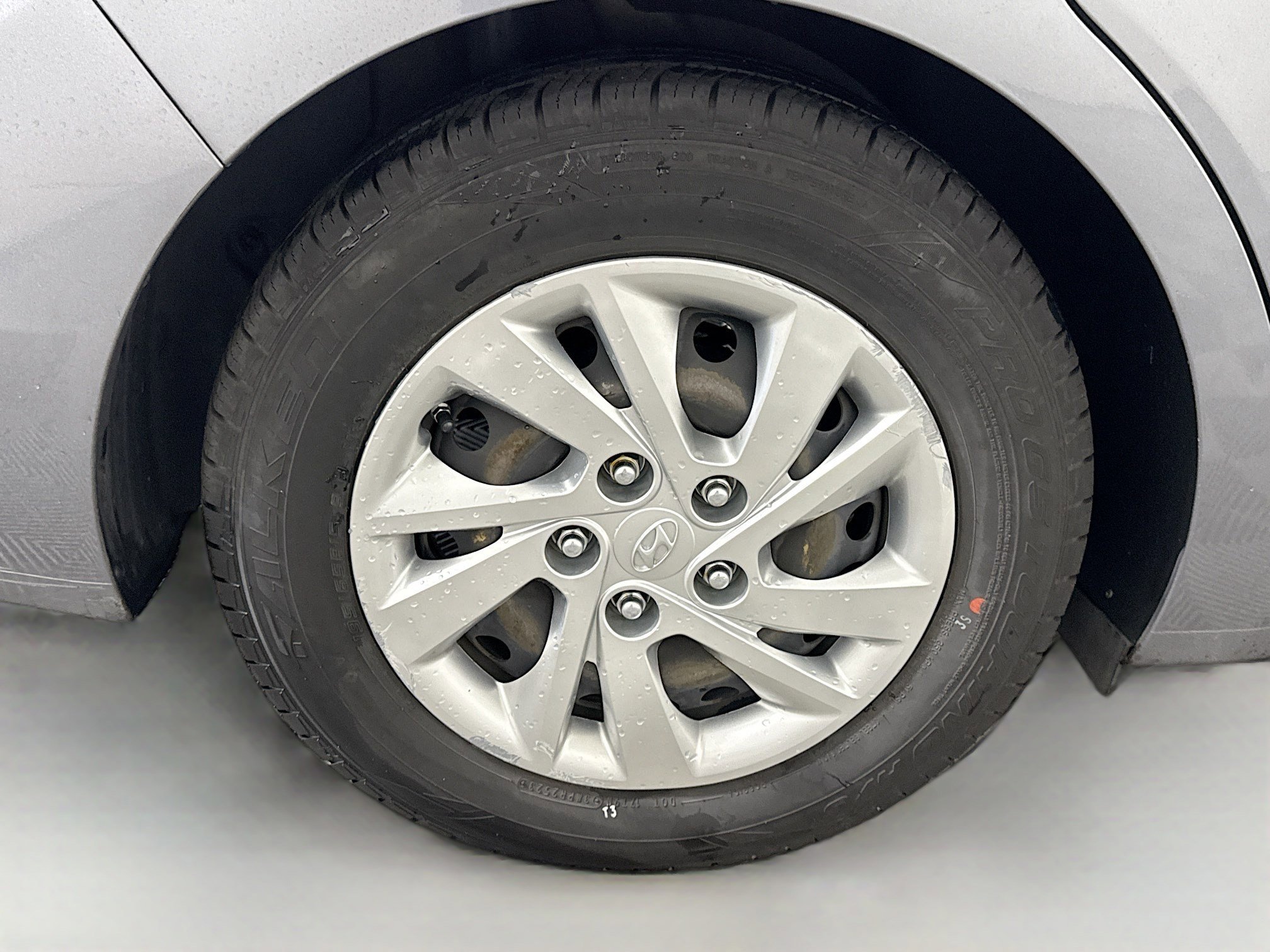 Used 2019 Hyundai Elantra SE w/ Cargo Package image 32