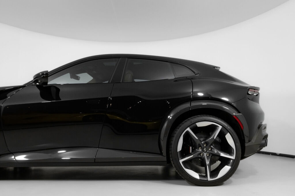 Used 2024 Ferrari Purosangue image 16