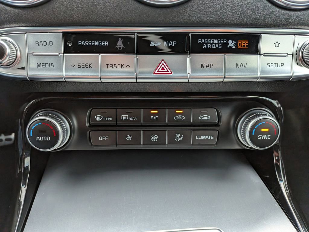 Used 2019 Kia Stinger GT2 image 23