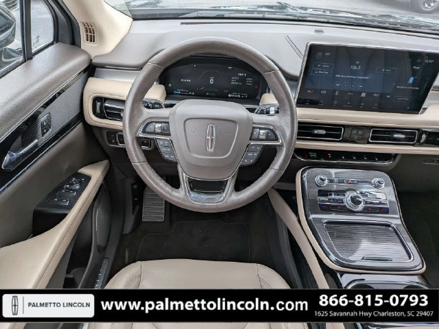 Certified 2023 Lincoln Nautilus FWD w/ Premium Package image 16