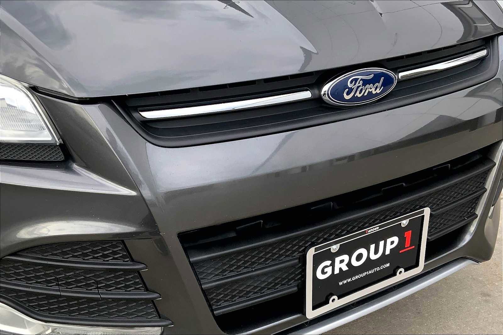 Used 2016 Ford Escape SE w/ Equipment Group 201A image 32