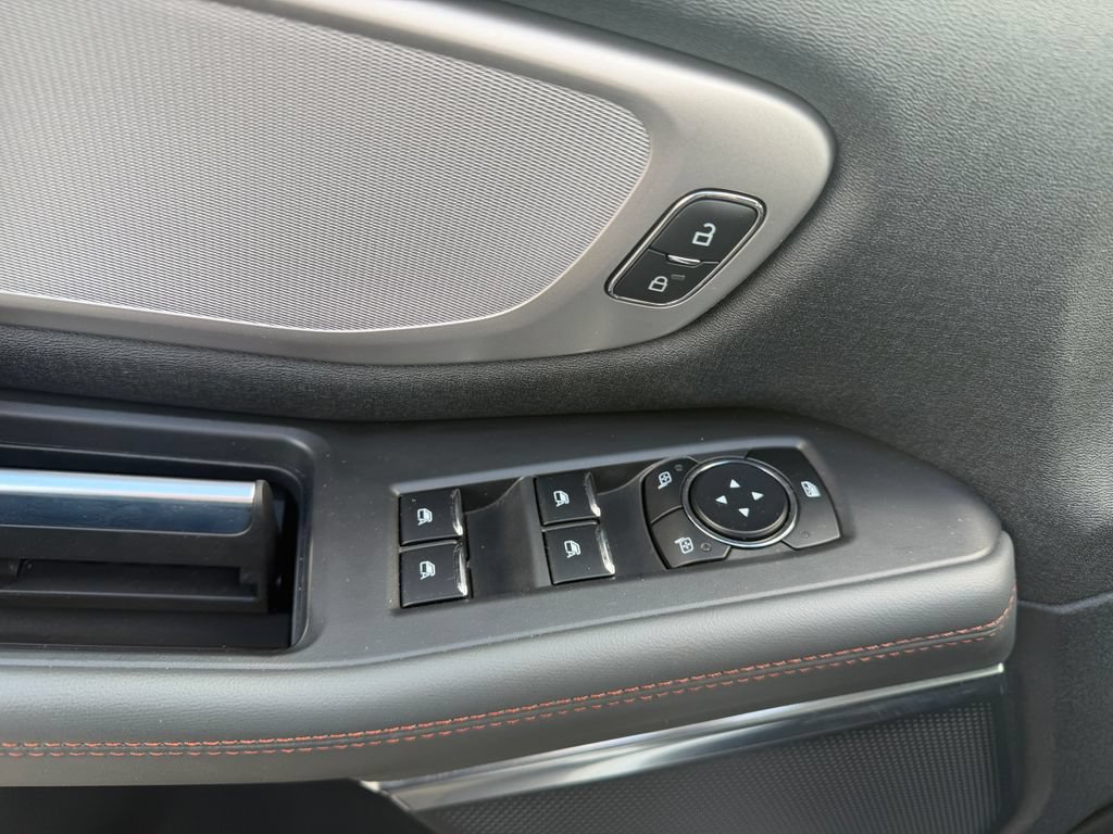 Used 2025 Ford Expedition Max Active AWD/4WD image 19