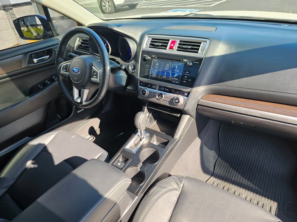 Used 2017 Subaru Legacy 3.6R Limited AWD/4WD image 10