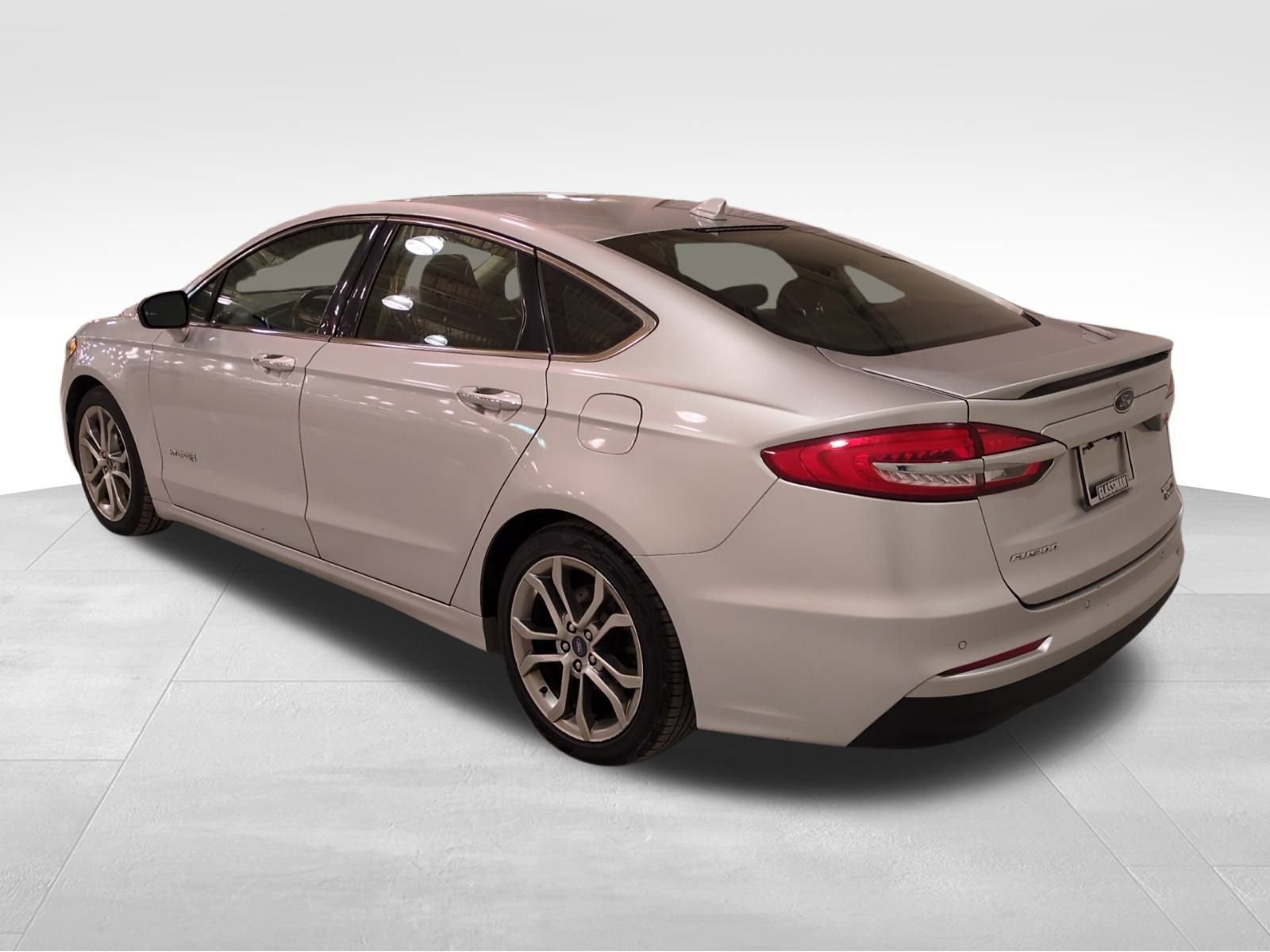 Used 2019 Ford Fusion Titanium image 6