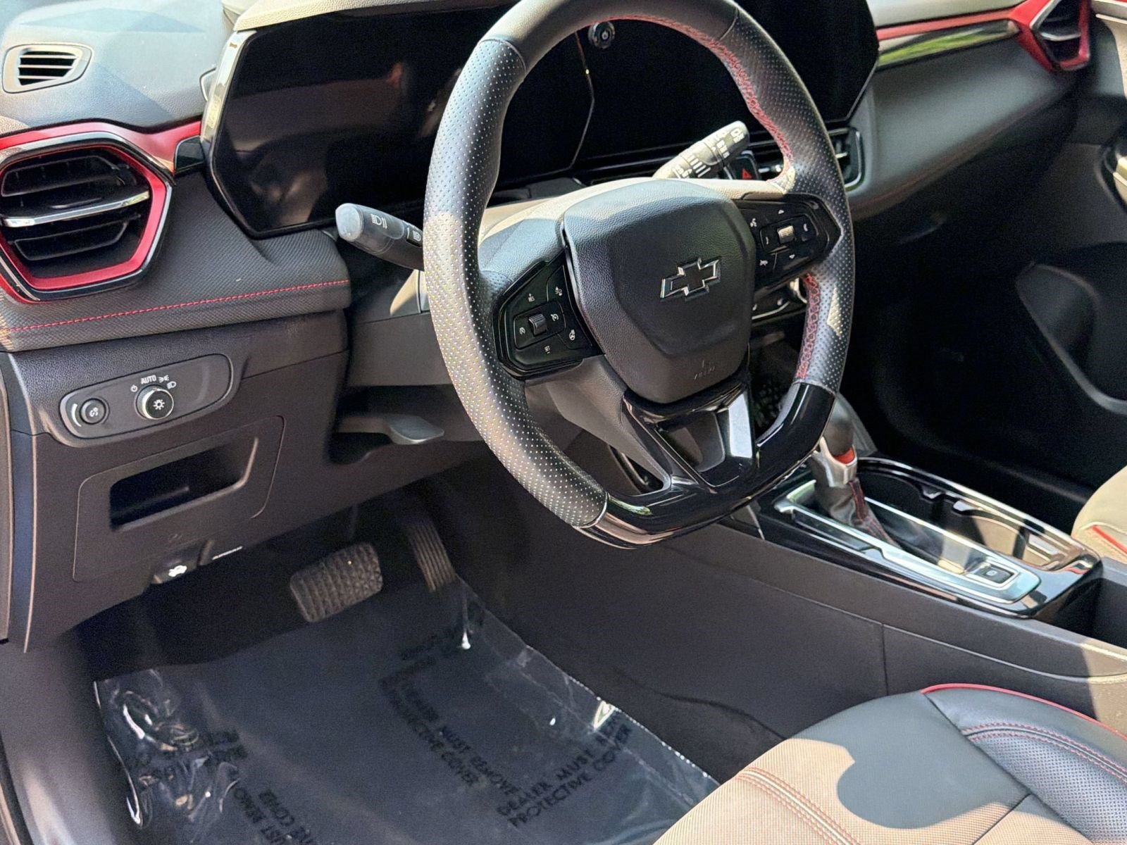 Used 2024 Chevrolet TrailBlazer RS w/ Convenience Package FWD image 4
