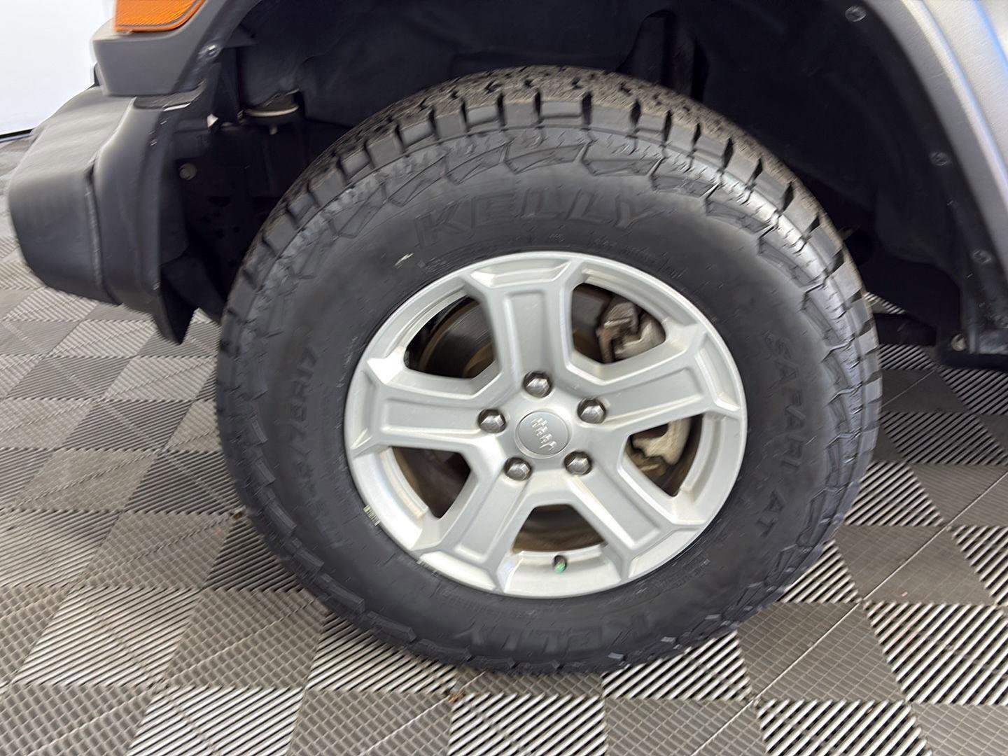 Used 2021 Jeep Wrangler Unlimited Sport image 16