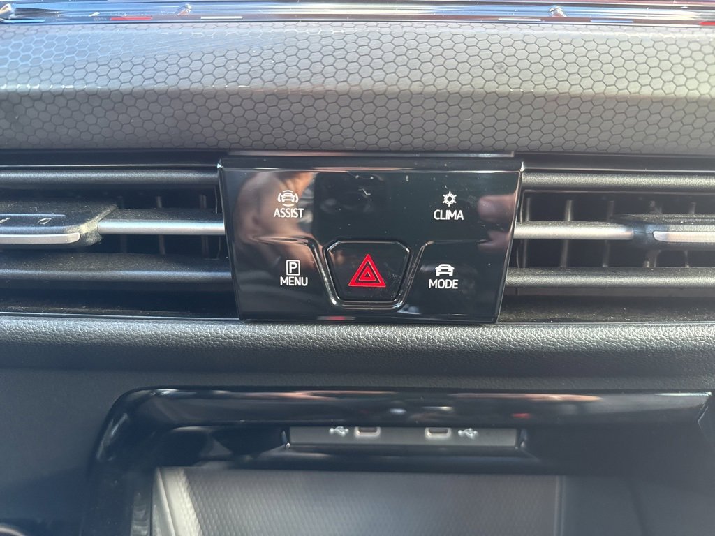 Used 2024 Volkswagen GTI SE image 38