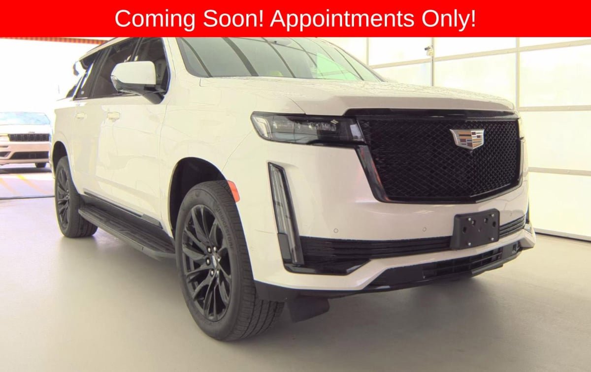 Used 2021 Cadillac Escalade ESV Sport Platinum AWD/4WD image 1