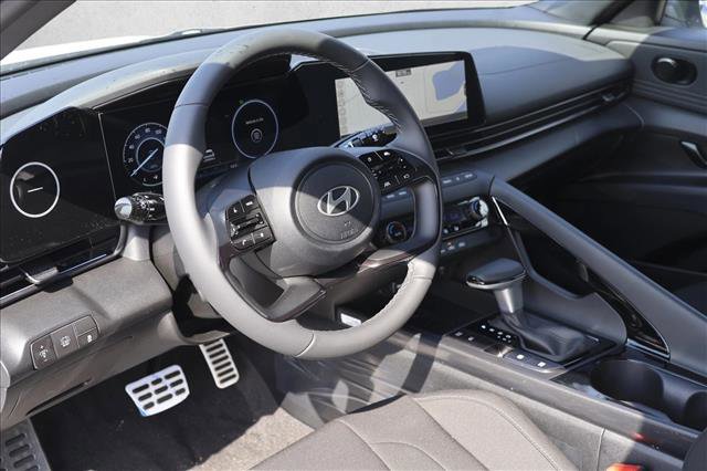 New 2025 Hyundai Elantra SEL image 10