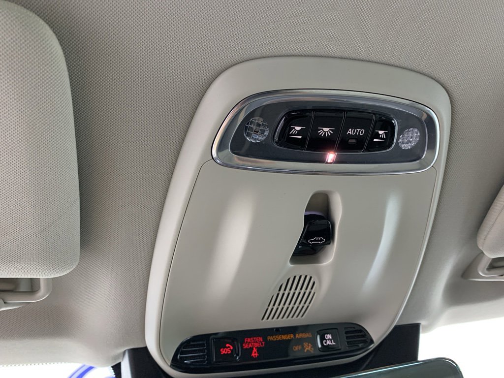 Used 2021 Volvo XC90 T6 Momentum image 28