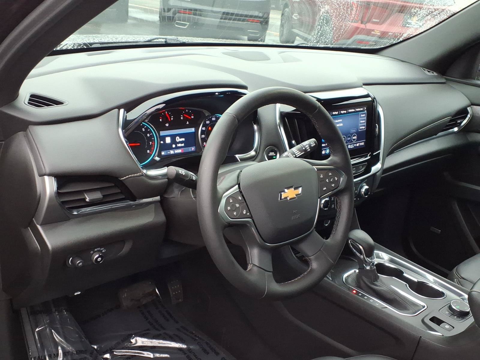 Used 2023 Chevrolet Traverse LT w/ LT Premium Package AWD/4WD image 5