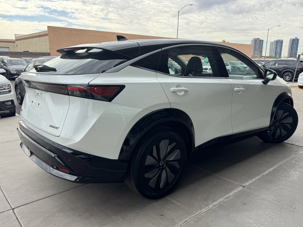 Used 2024 Nissan Ariya FWD image 4