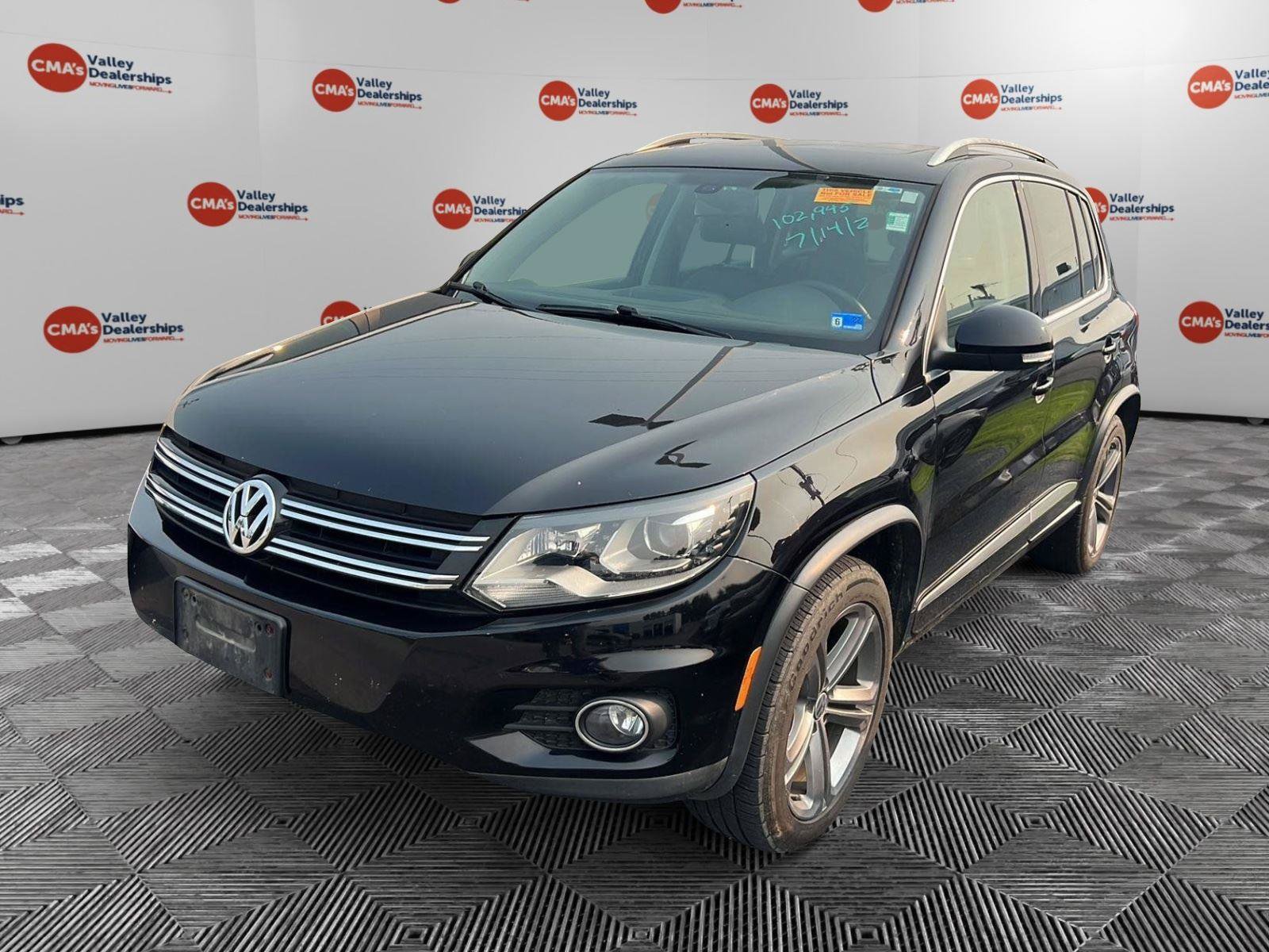 Used 2017 Volkswagen Tiguan Sport AWD/4WD image 1