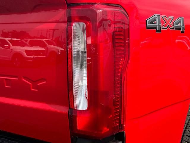 New 2025 Ford F350 XLT image 39