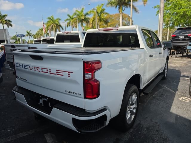 Used 2021 Chevrolet Silverado 1500 Custom image 3