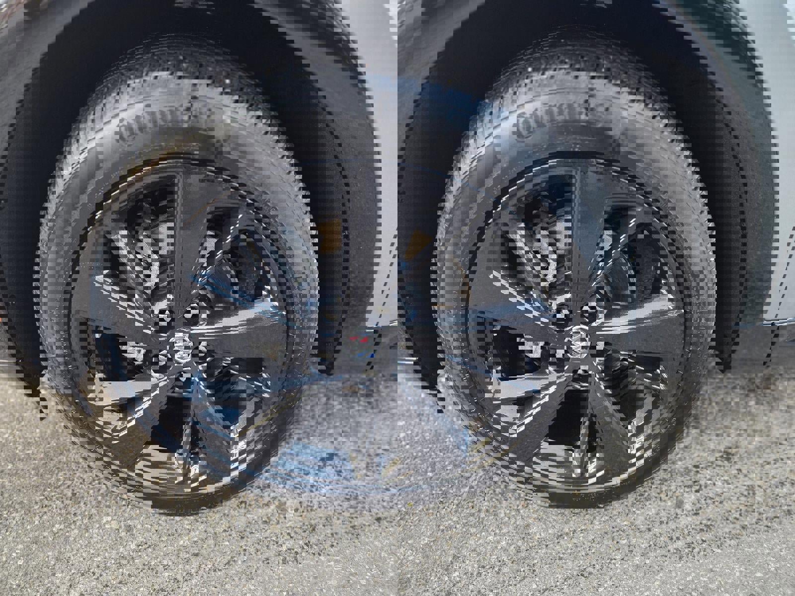 Certified 2023 Buick Envision Essence w/ Sport Touring Package image 24