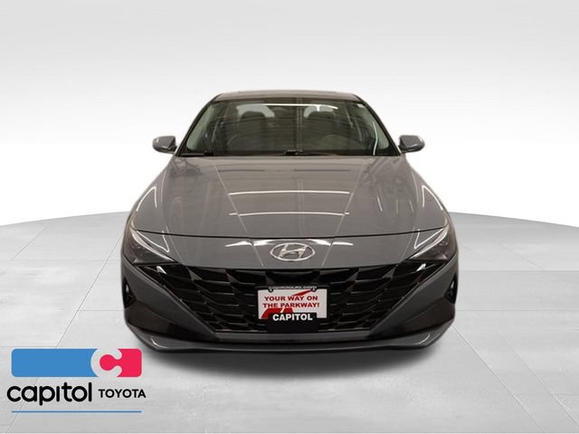 Used 2023 Hyundai Elantra Limited FWD image 6