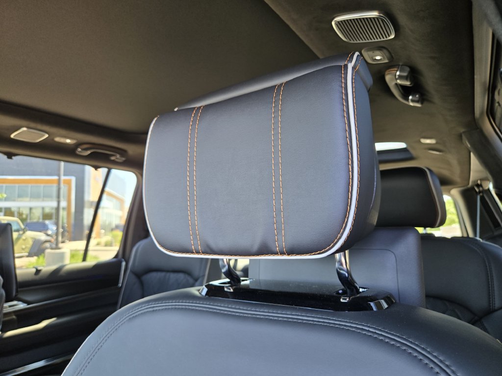 New 2026 Jeep Grand Wagoneer L Summit AWD/4WD image 10