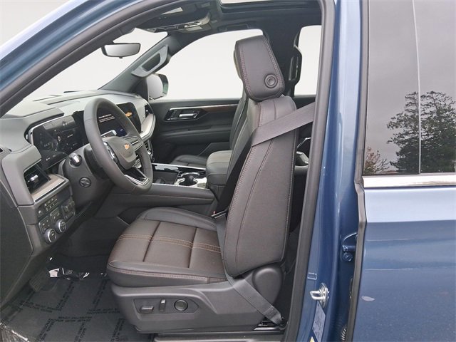 New 2026 Chevrolet Suburban High Country w/ Sun And Tow Package image 9
