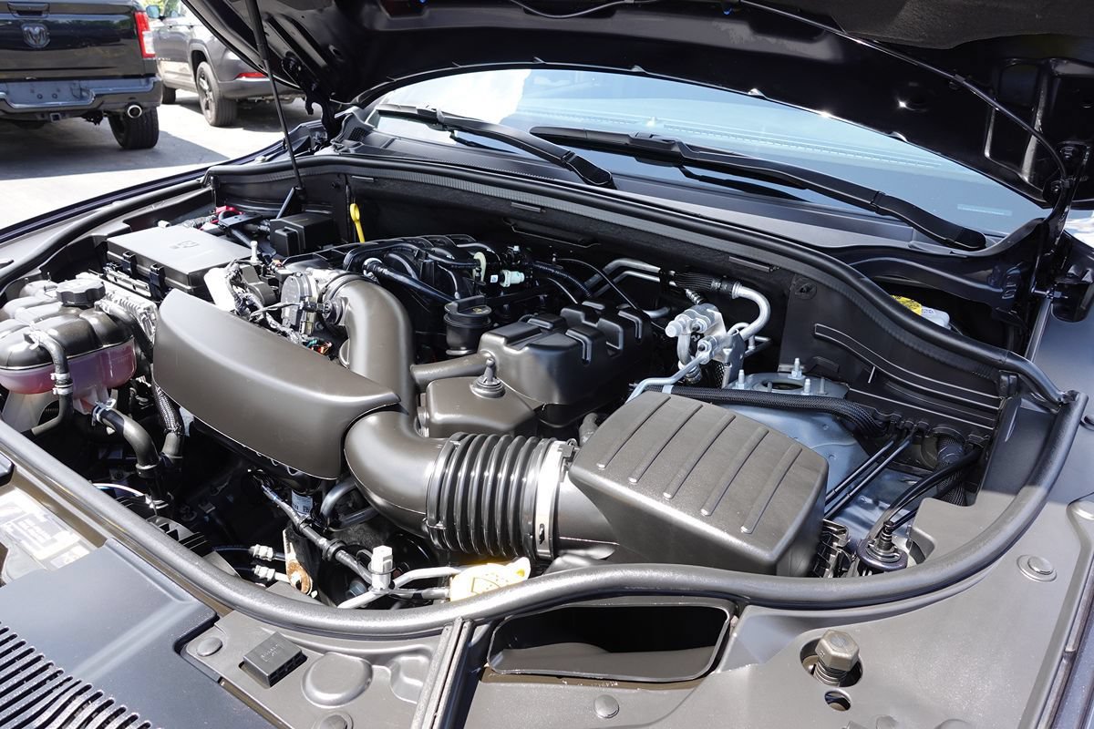 Used 2025 Dodge Durango GT w/ Blacktop Package AWD/4WD image 61
