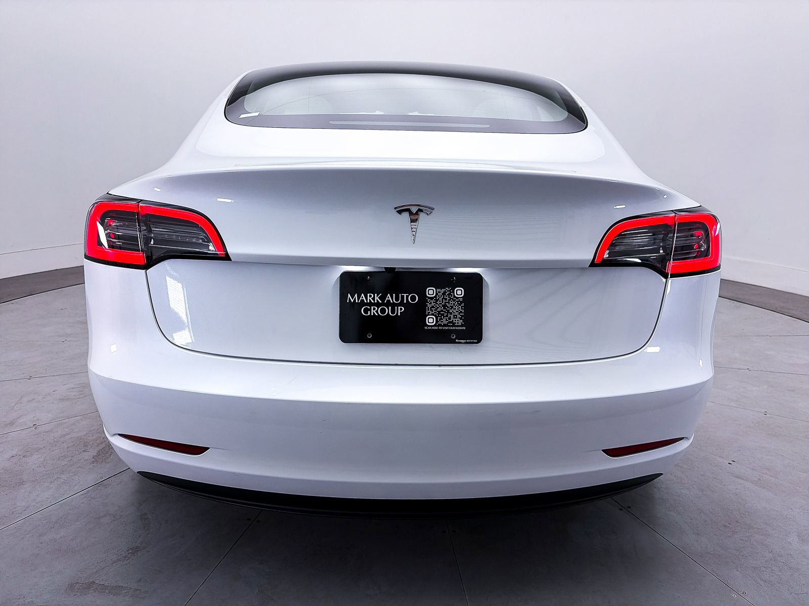Used 2023 Tesla Model 3 Standard Range RWD image 8