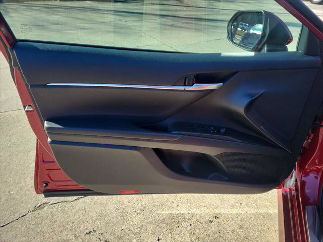 Certified 2022 Toyota Camry LE image 11