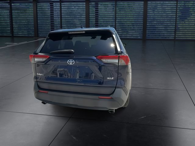 Used 2019 Toyota RAV4 XLE FWD image 7