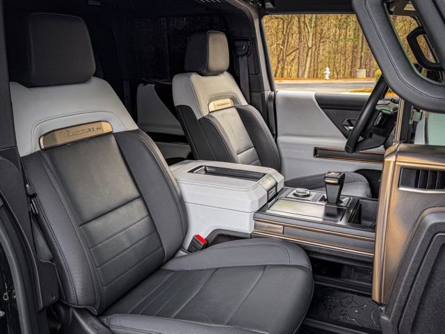 Used 2024 GMC Hummer EV 2X image 39