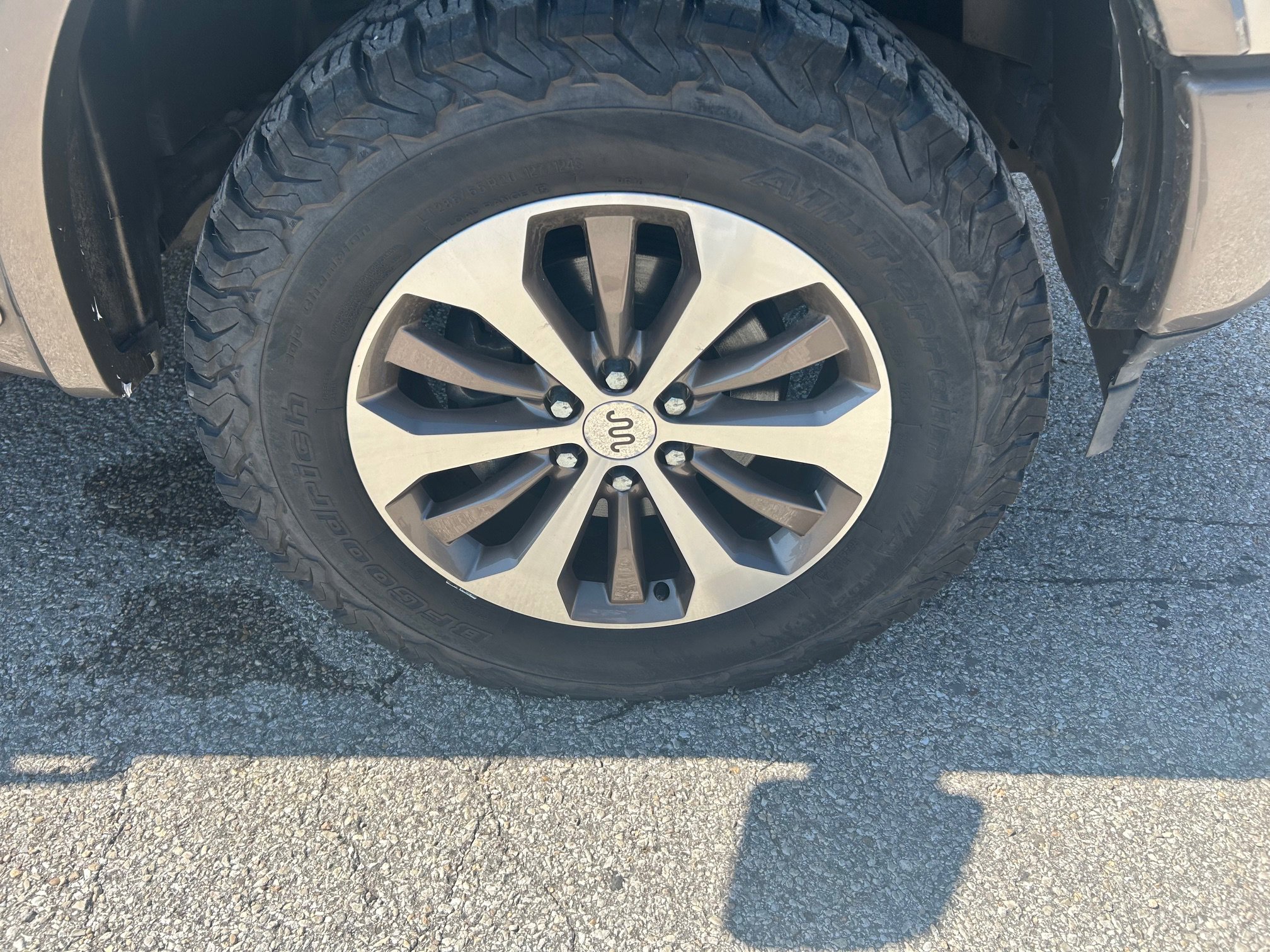 Used 2018 Ford F150 King Ranch w/ Equipment Group 601A Luxury AWD/4WD image 13