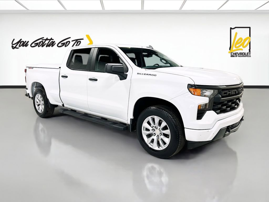 Used 2023 Chevrolet Silverado 1500 Custom image 3