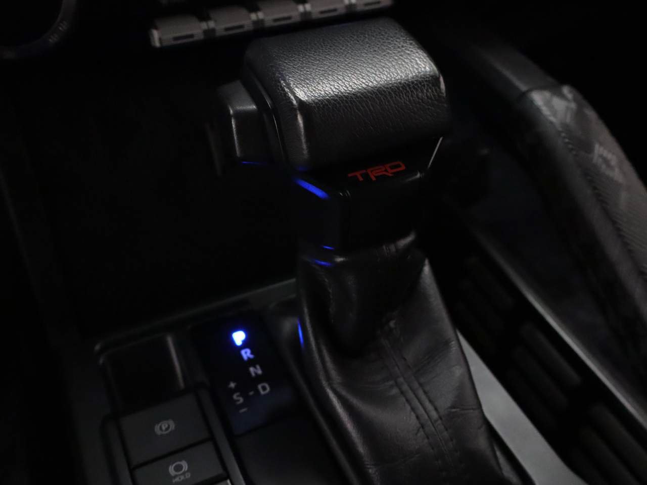 Used 2024 Toyota Tacoma TRD Off-Road AWD/4WD image 9