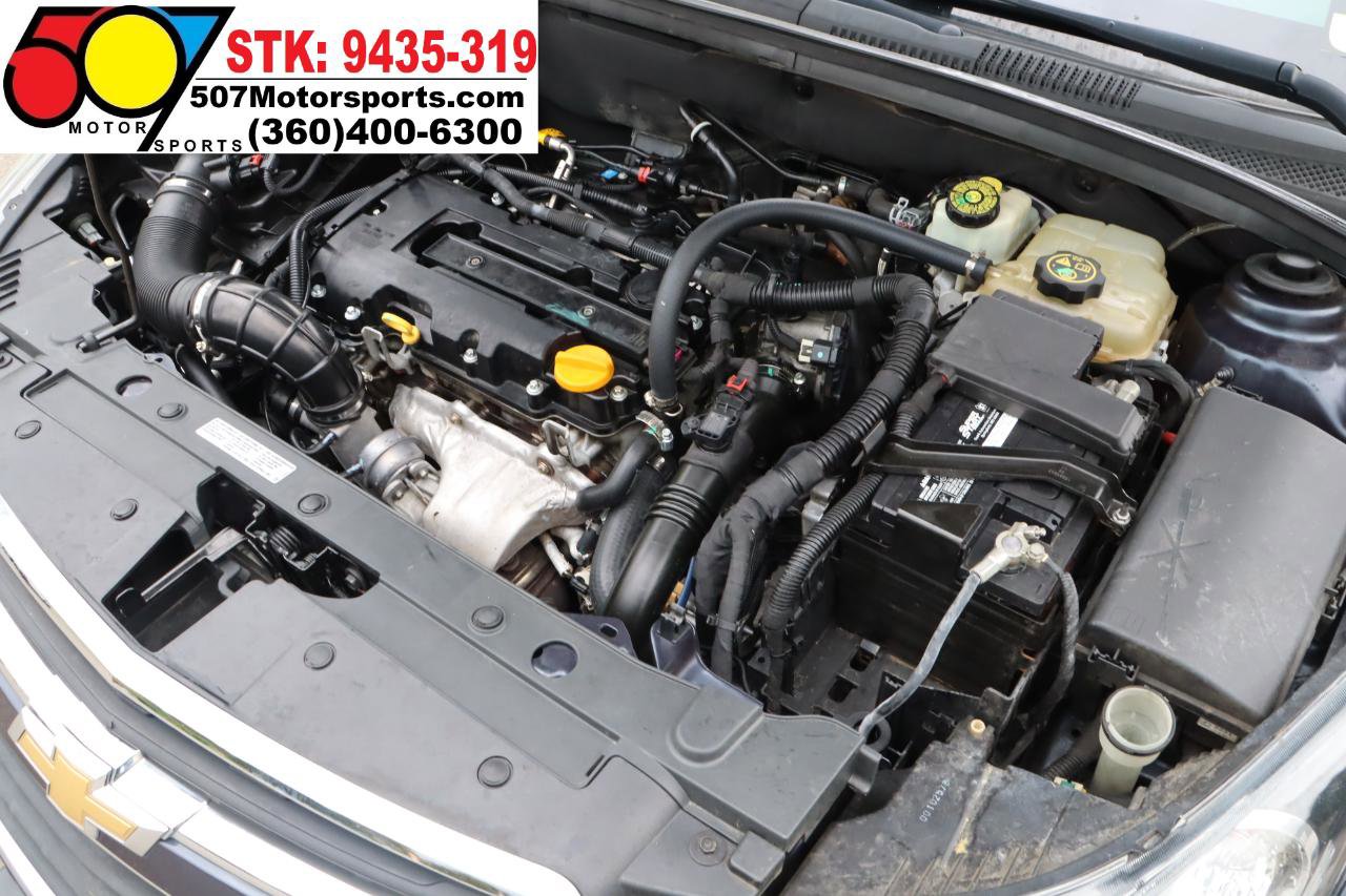 Used 2015 Chevrolet Cruze LTZ w/ Sun, Sound and Sport Package FWD image 20