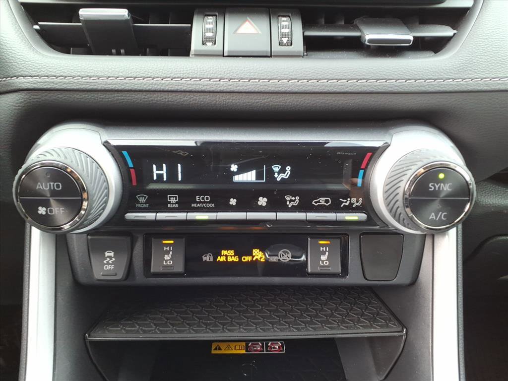 Used 2023 Toyota RAV4 XLE Premium image 24