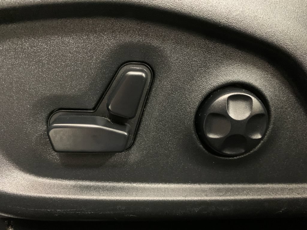 Used 2019 Jeep Compass Limited AWD/4WD image 19