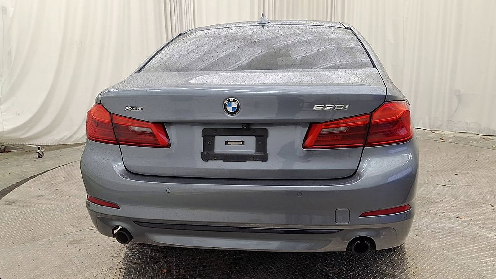 Used 2017 BMW 530i xDrive image 2