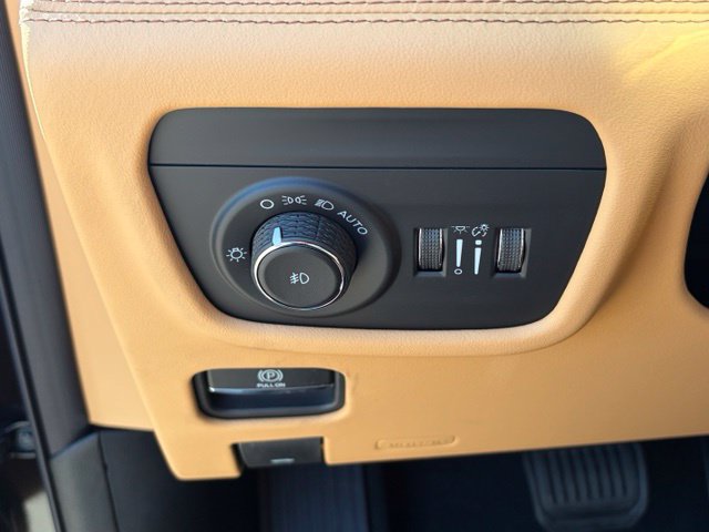 New 2027 Jeep Grand Cherokee Summit AWD/4WD image 24