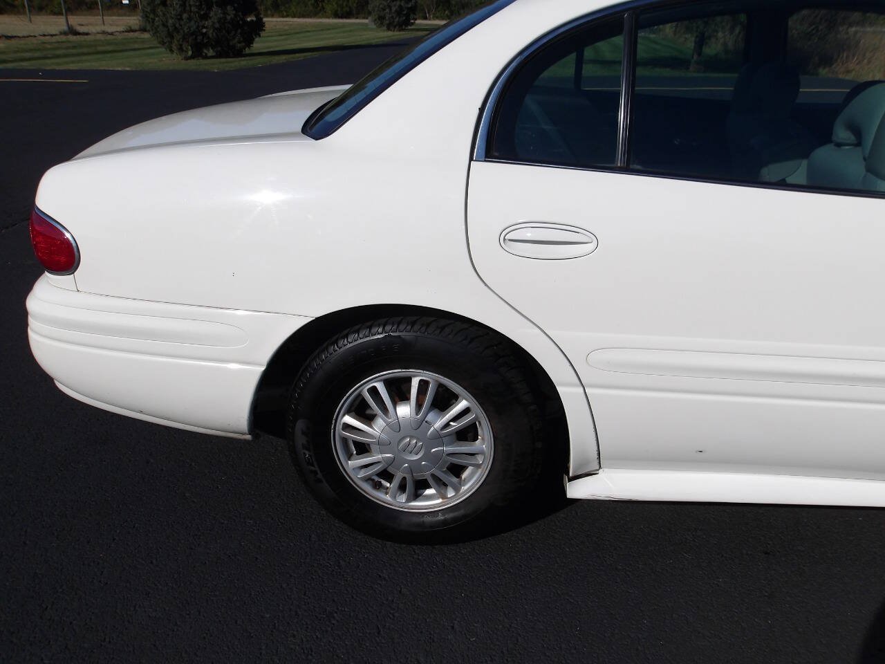 Used 2004 Buick Le Sabre Custom FWD image 31
