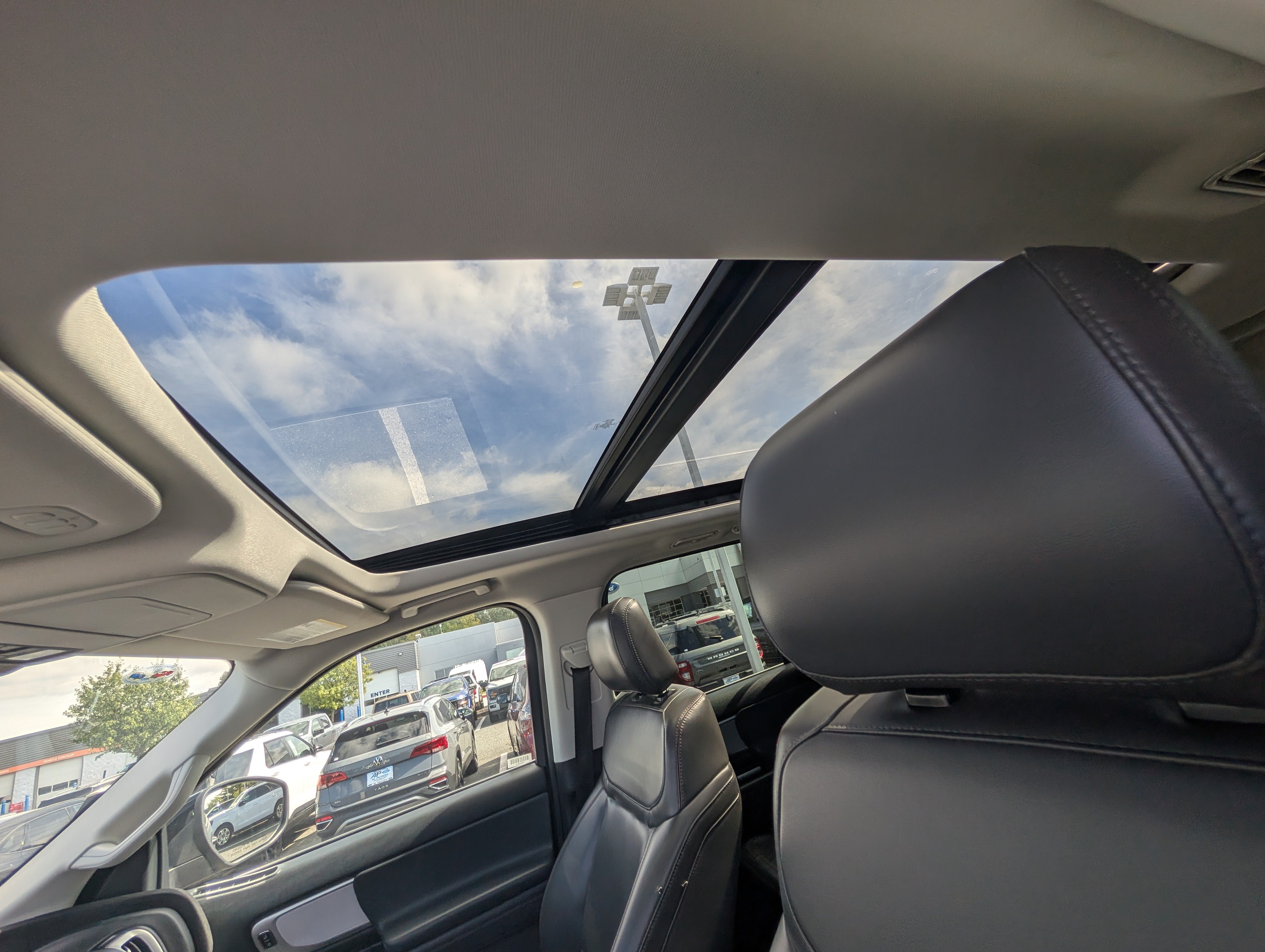 Certified 2025 Ford Expedition Active AWD/4WD image 28