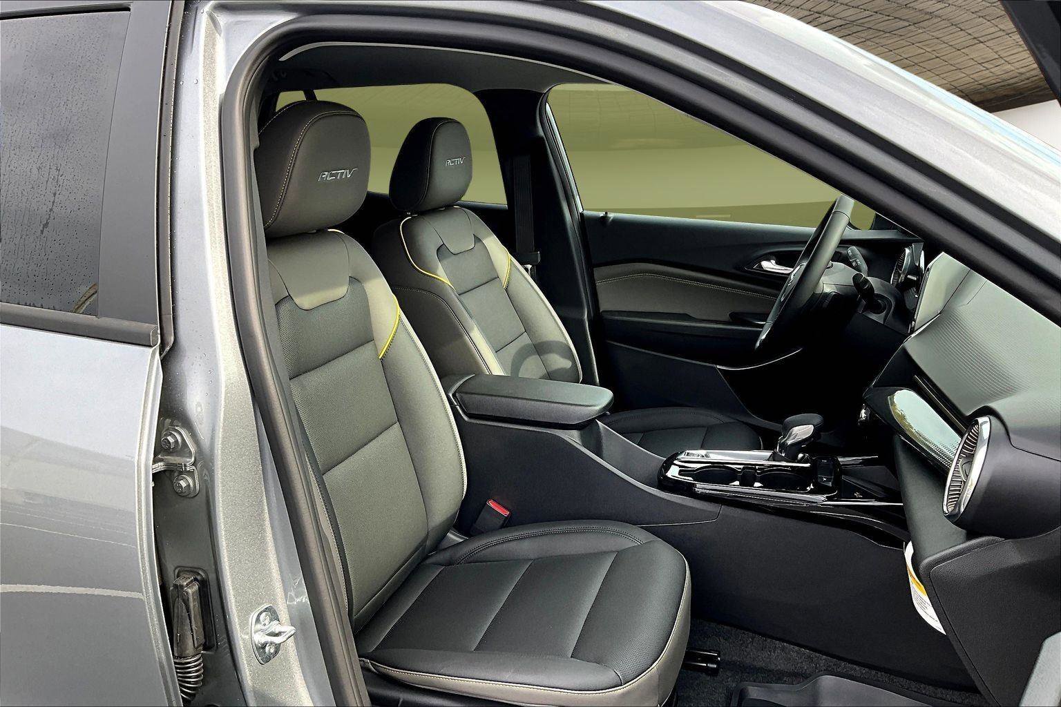 New 2026 Chevrolet Trax ACTIV w/ Sunroof Package image 10