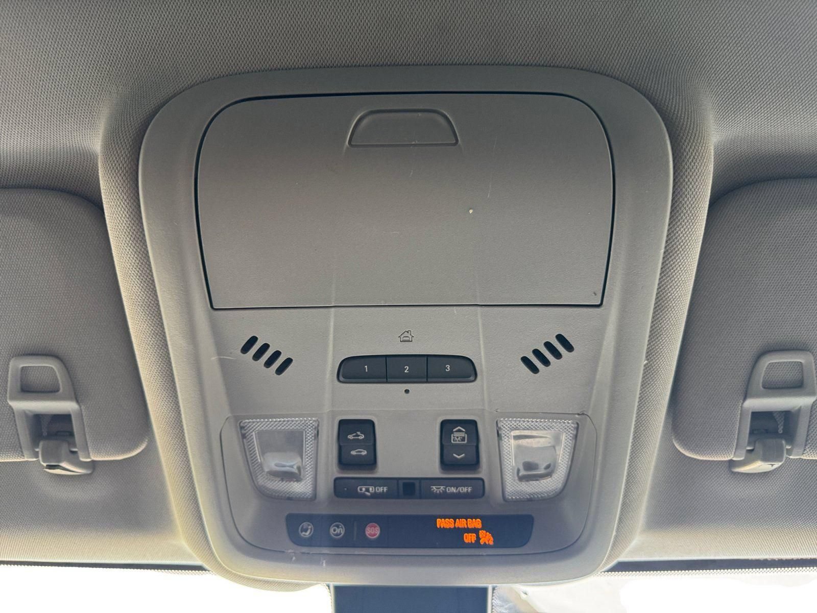 Used 2024 GMC Terrain AT4 w/ Tech Package AWD/4WD image 27