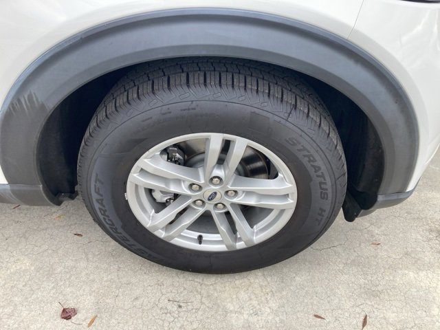 Used 2022 Ford Explorer XLT w/ Equipment Group 202A image 12