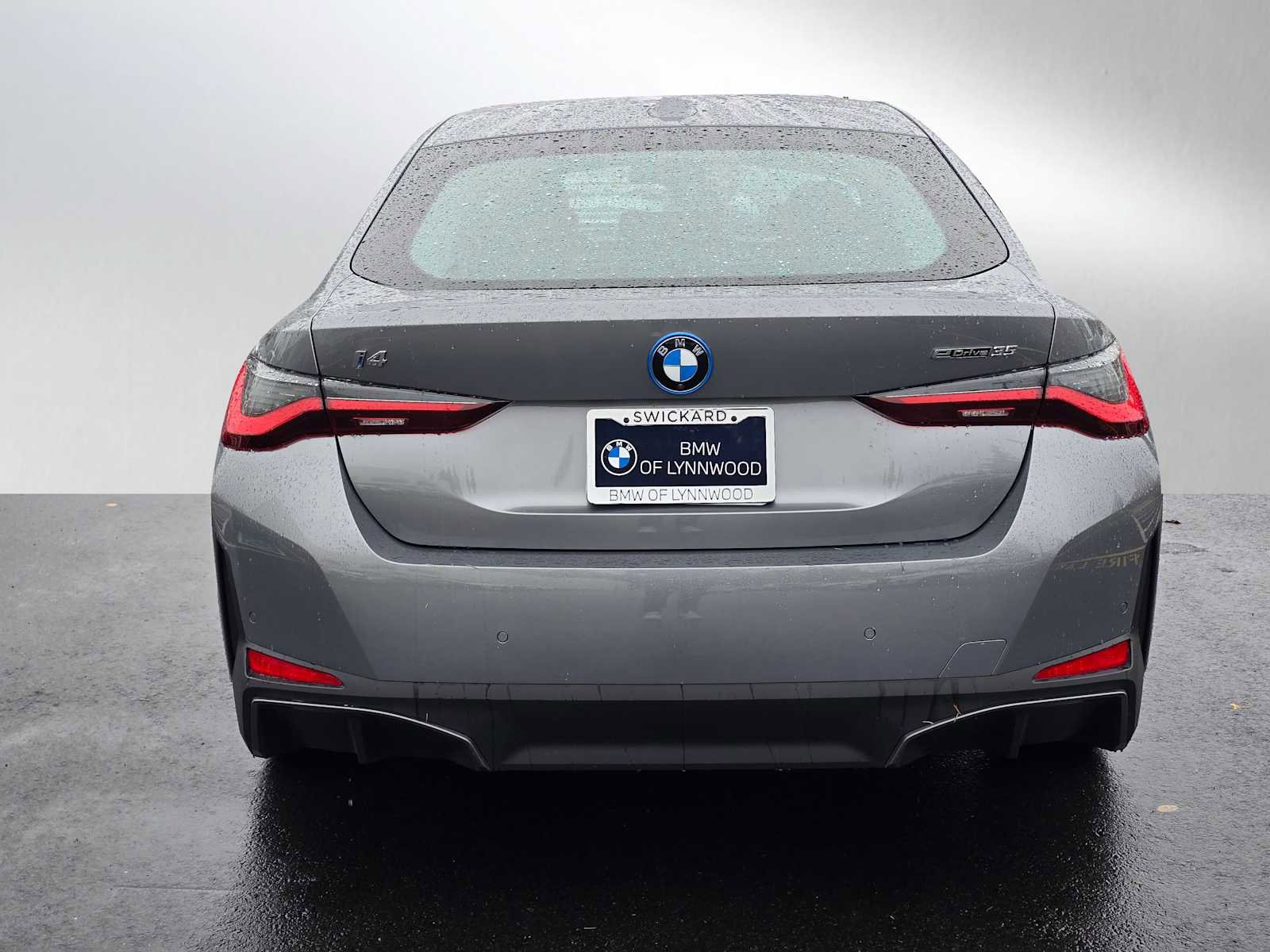 Used 2024 BMW i4 eDrive35 w/ Premium Package image 6