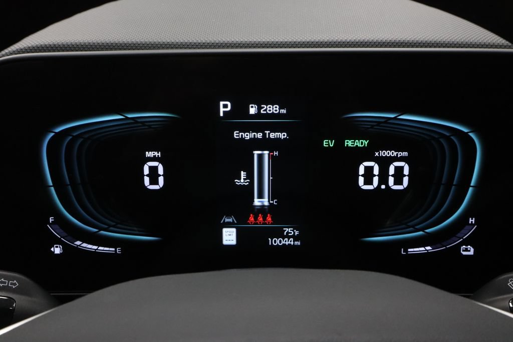 Used 2025 Kia Niro EX FWD image 28