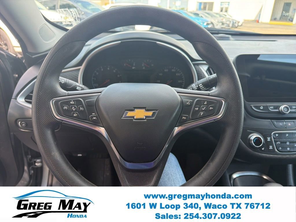 Used 2025 Chevrolet Malibu LT FWD image 13