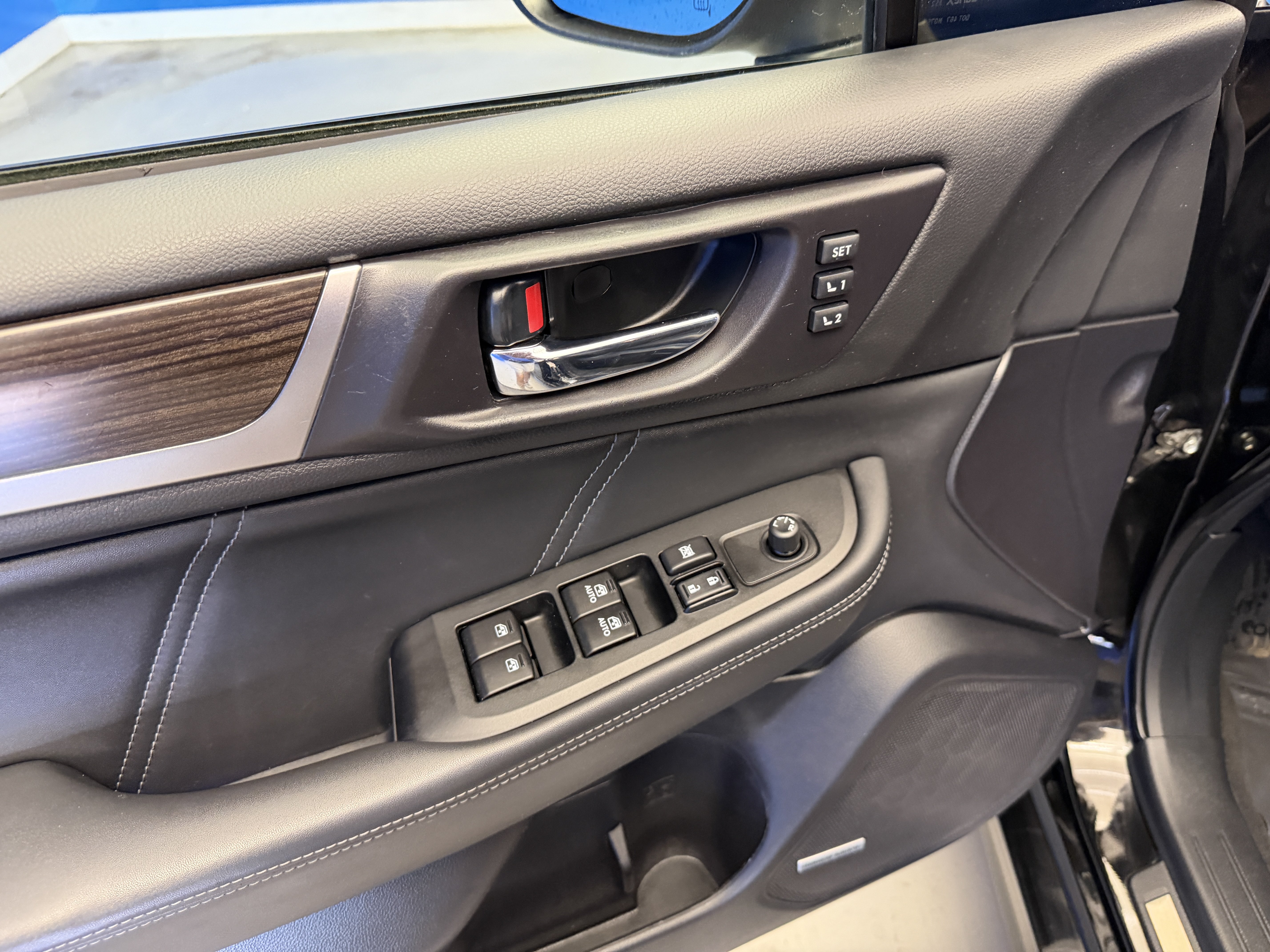 Used 2019 Subaru Legacy 3.6R Limited AWD/4WD image 10