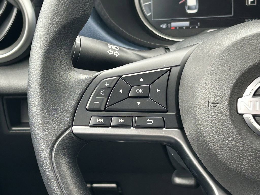 Used 2025 Nissan Versa SV w/ Trunk Package image 20
