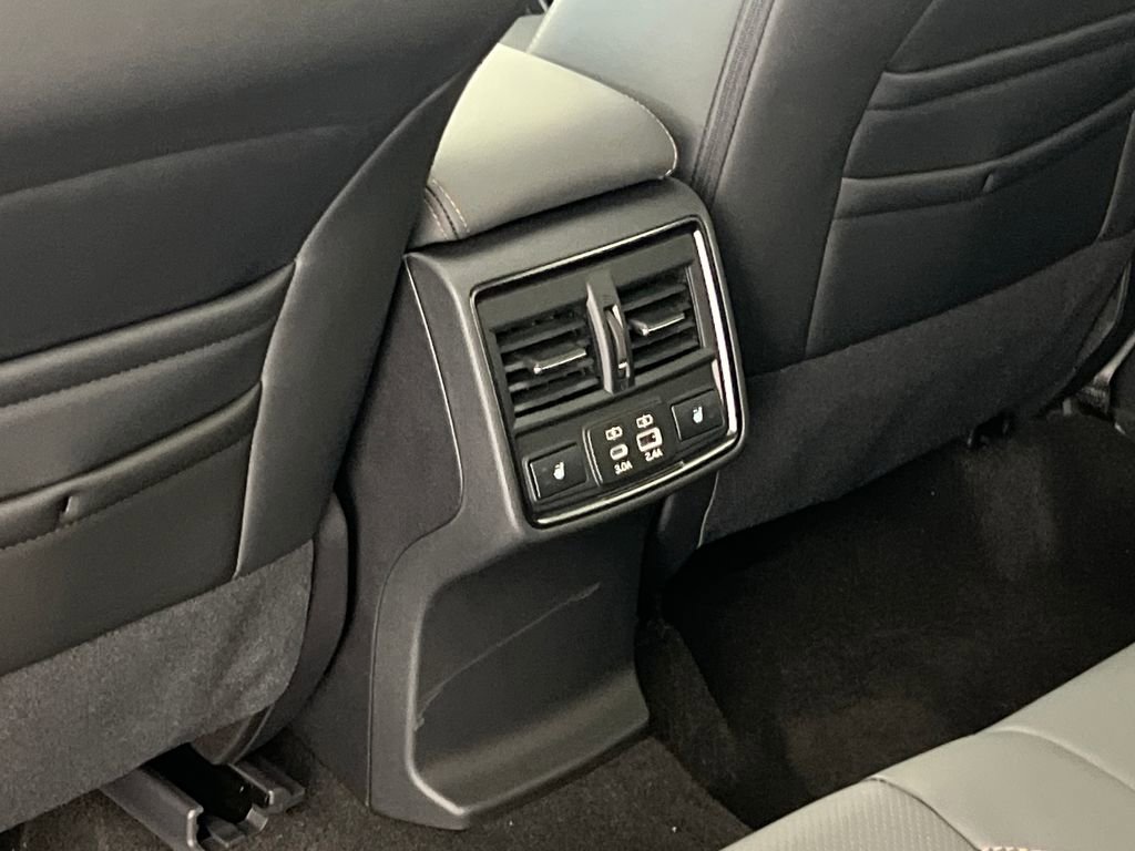 New 2026 Subaru Forester Touring AWD/4WD image 39